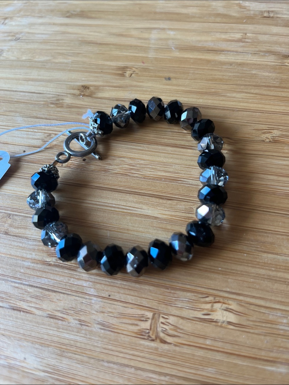 11 Toggle Closure Black And Clear Cut Beads